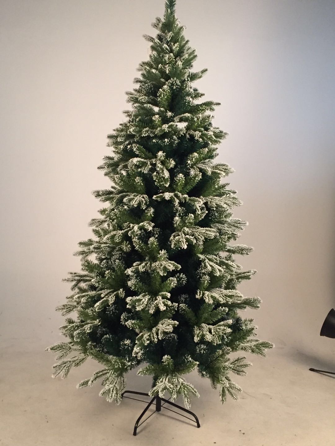 圣诞树1.2/1.5/1.8/2.1/2.4/3米家用裸树仿真绿色DIY圣诞节装饰品详情图1