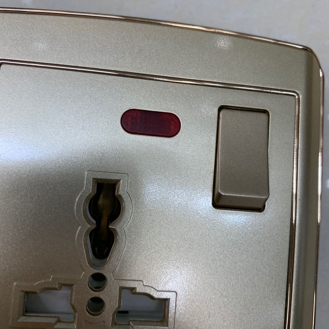 光纤接收器发光多通道计时墙壁电源插座带USB英式13A拉丝金马来西亚新加坡标准细节图