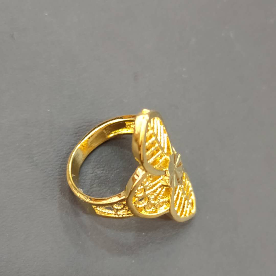 A new stylish gold imitation men's style carved leaf pattern accessory large ring