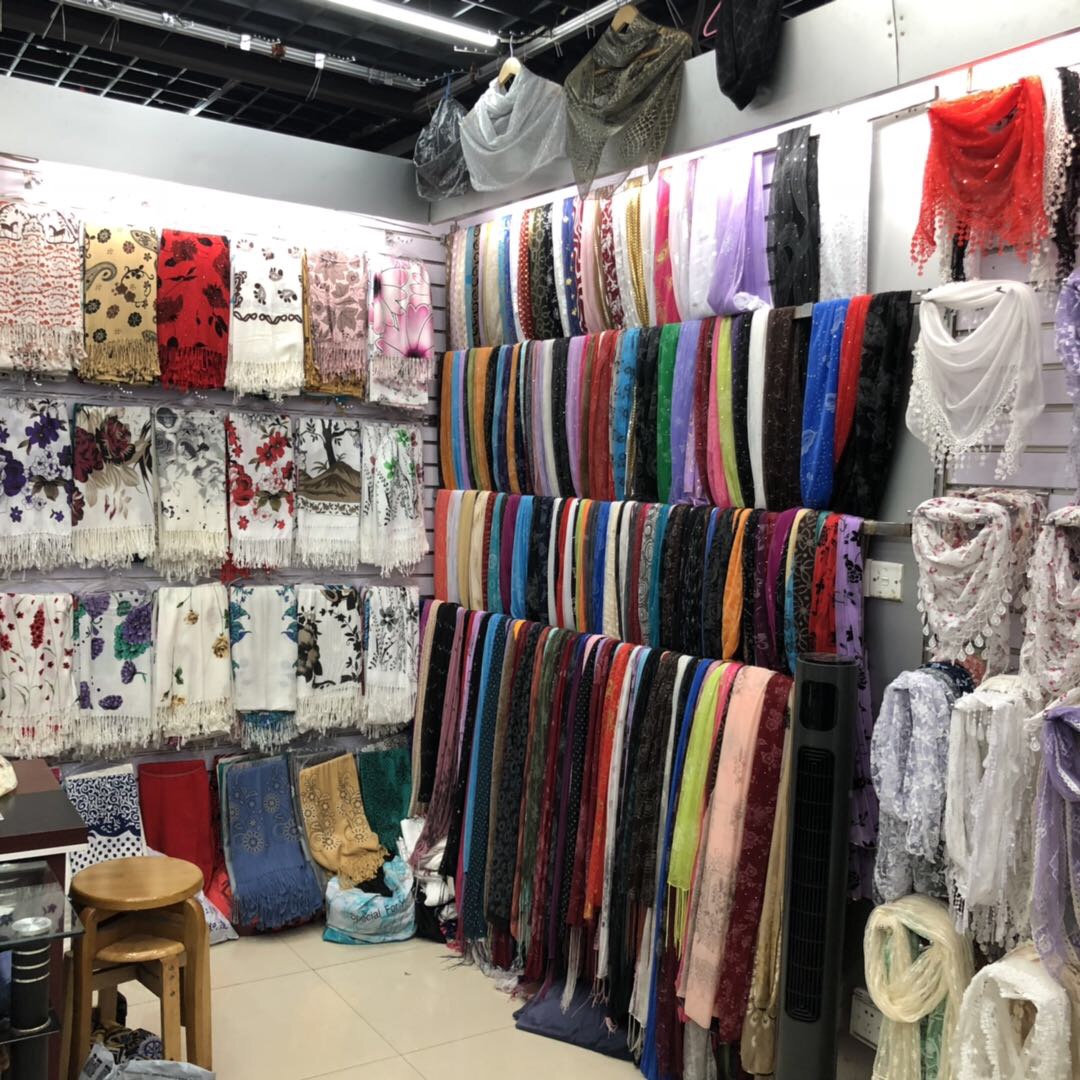 Tienda de pañuelos en hecian describe pic - 2