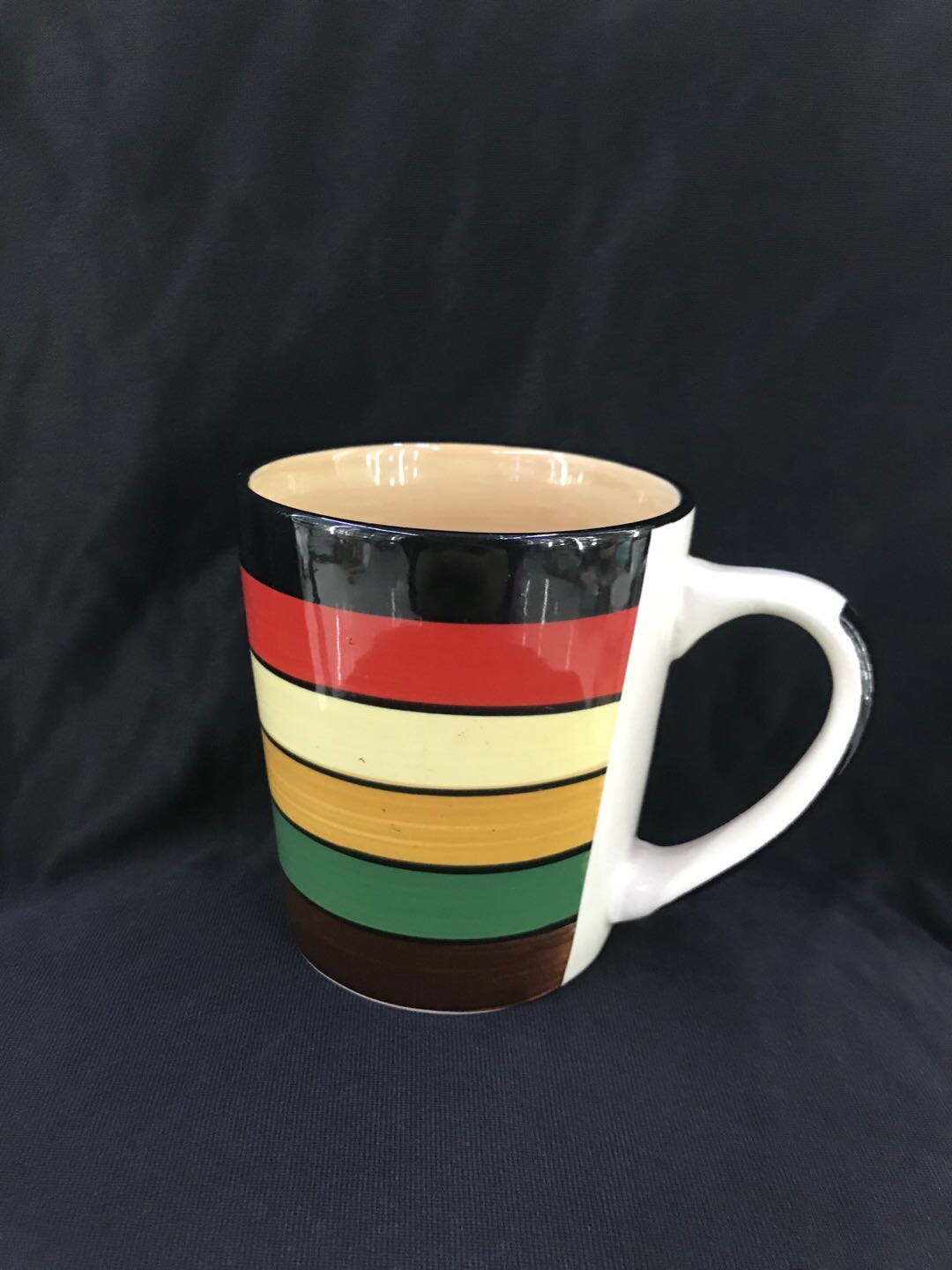 Fashionable New Color Small T-Shaped Ceramic Cup details Picture