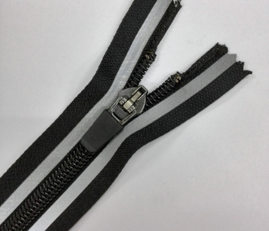 Spot no. 5 resin zipper hard tooth glue tooth open end plastic pull over needle to make zippers thumbnail