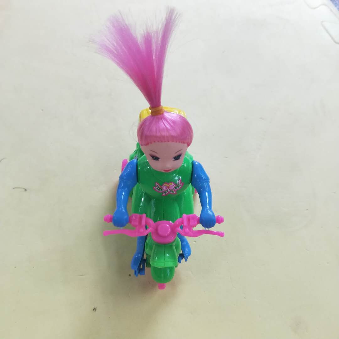小女孩电动玩具车 女邮递员的三轮车 电动三轮车玩具产品图