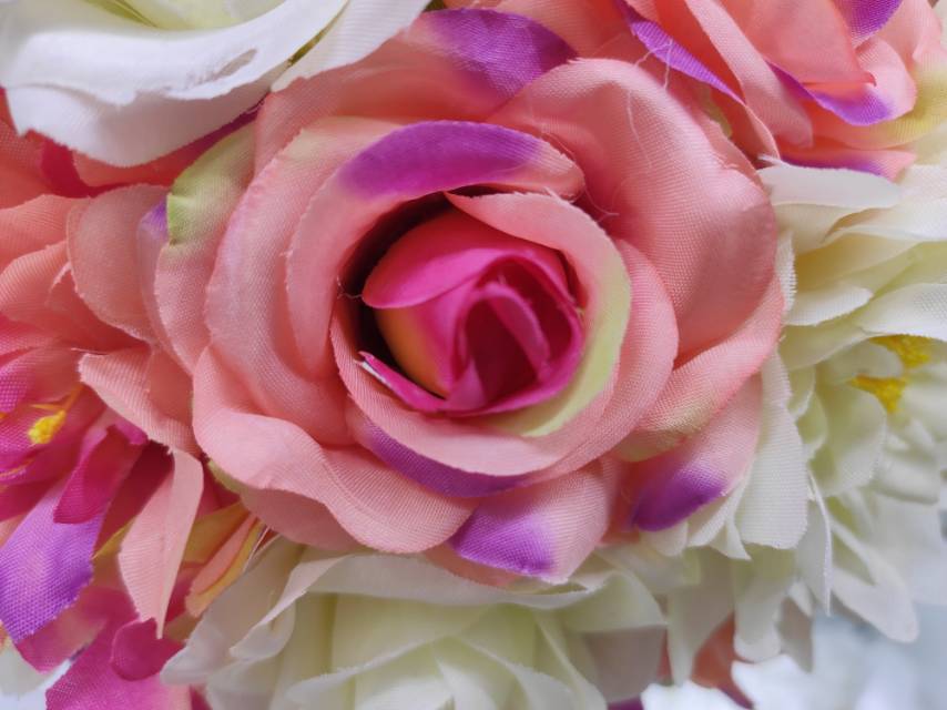 Factory direct sales of Korean-style bridal bouquets, wedding silk, preserved flowers, forest-themed artificial bouquets, only love details Picture