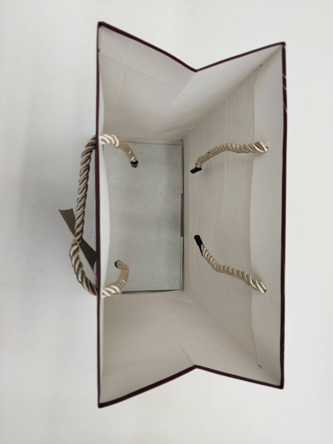 简单批发日常烫金礼品袋四色混服装包装纸袋手提袋产品图