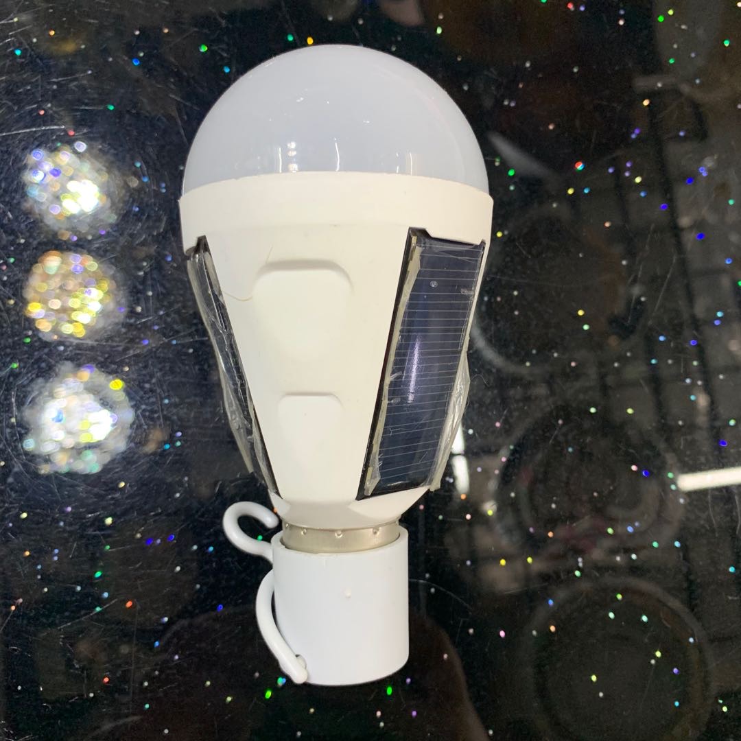 太阳能灯LED灯泡家用电灯泡节能灯