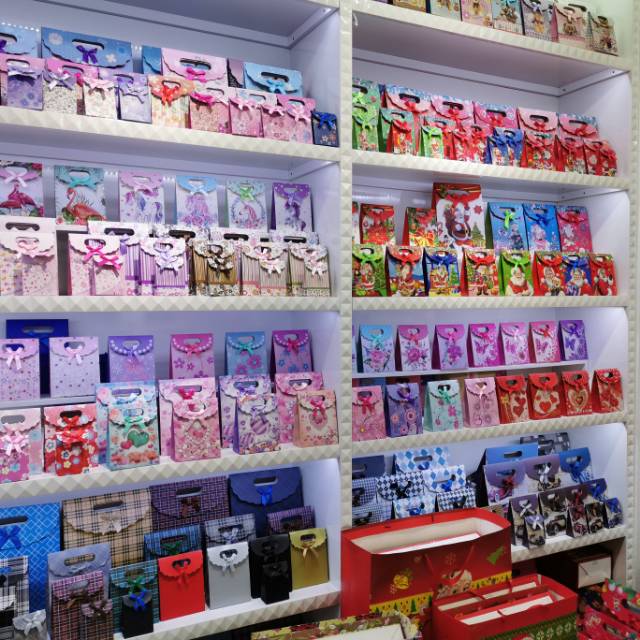 Hongde Handbag Factory describe pic - 1