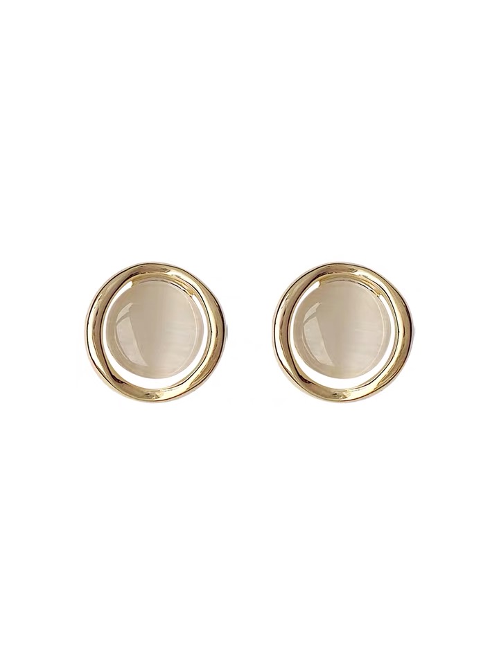 Minimalist spring stud earrings for women, 2020 new trendy Korean cat's eye stone high-end style, internet-famous earrings and earrings, pure silver needle earrings and earrings details Picture