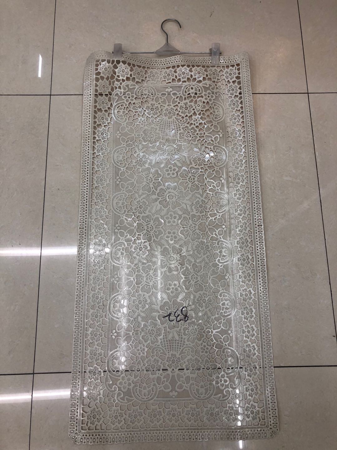 40*84烫金镂空餐垫桌垫托盘垫西餐垫杯垫细节图
