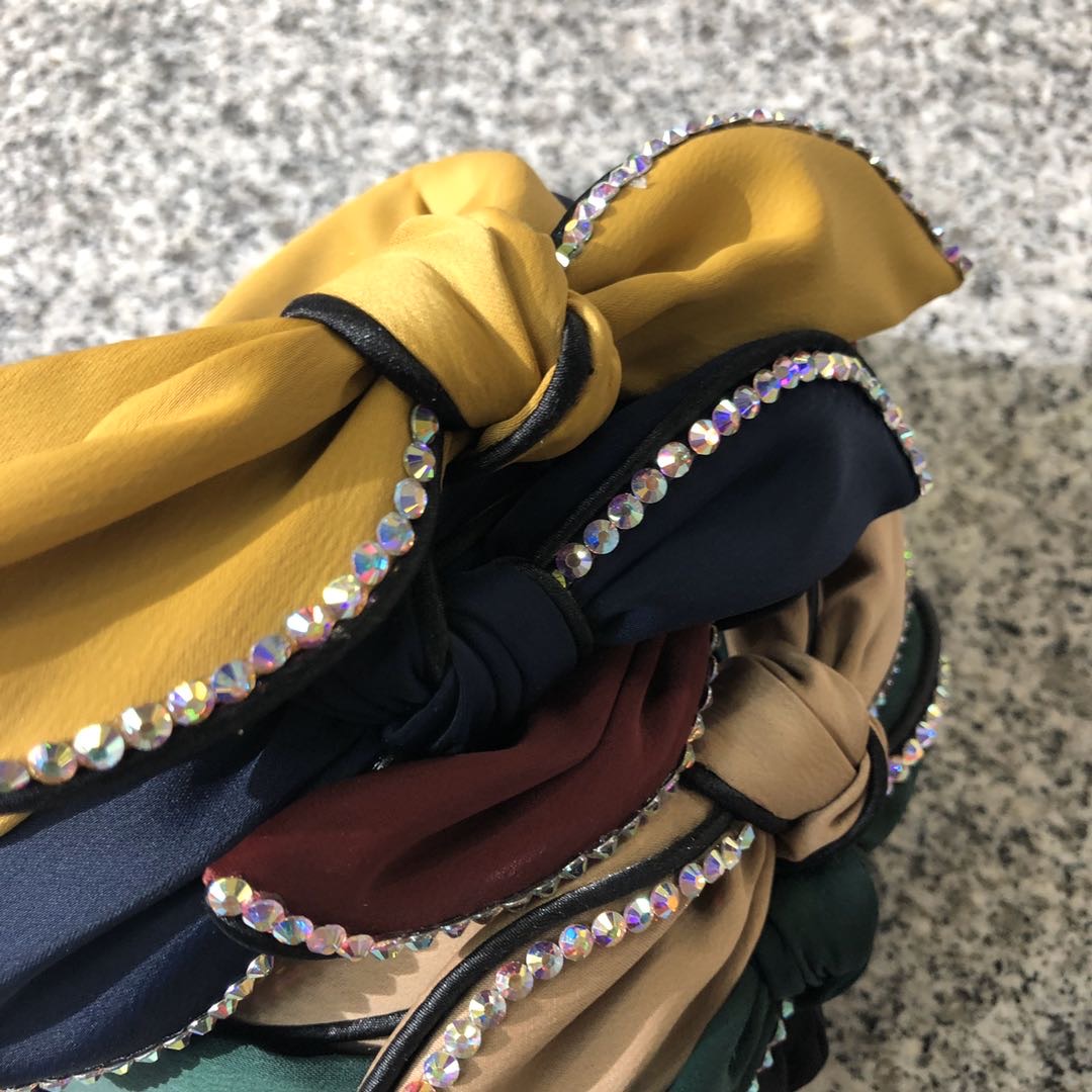 Direct sales from Gaoming factory: Retro headbands, super fairy with diamonds, sweet hair clips, fashionable wide edges, multi-color l details Picture