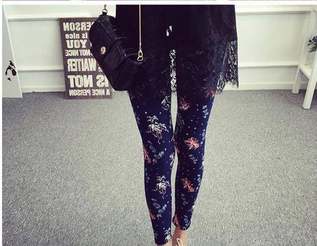 Autumn's new graffiti print leggings, paired with stretch capillaries for a slimming look, thin skinny pants, and large-sized long pants for women Specification image