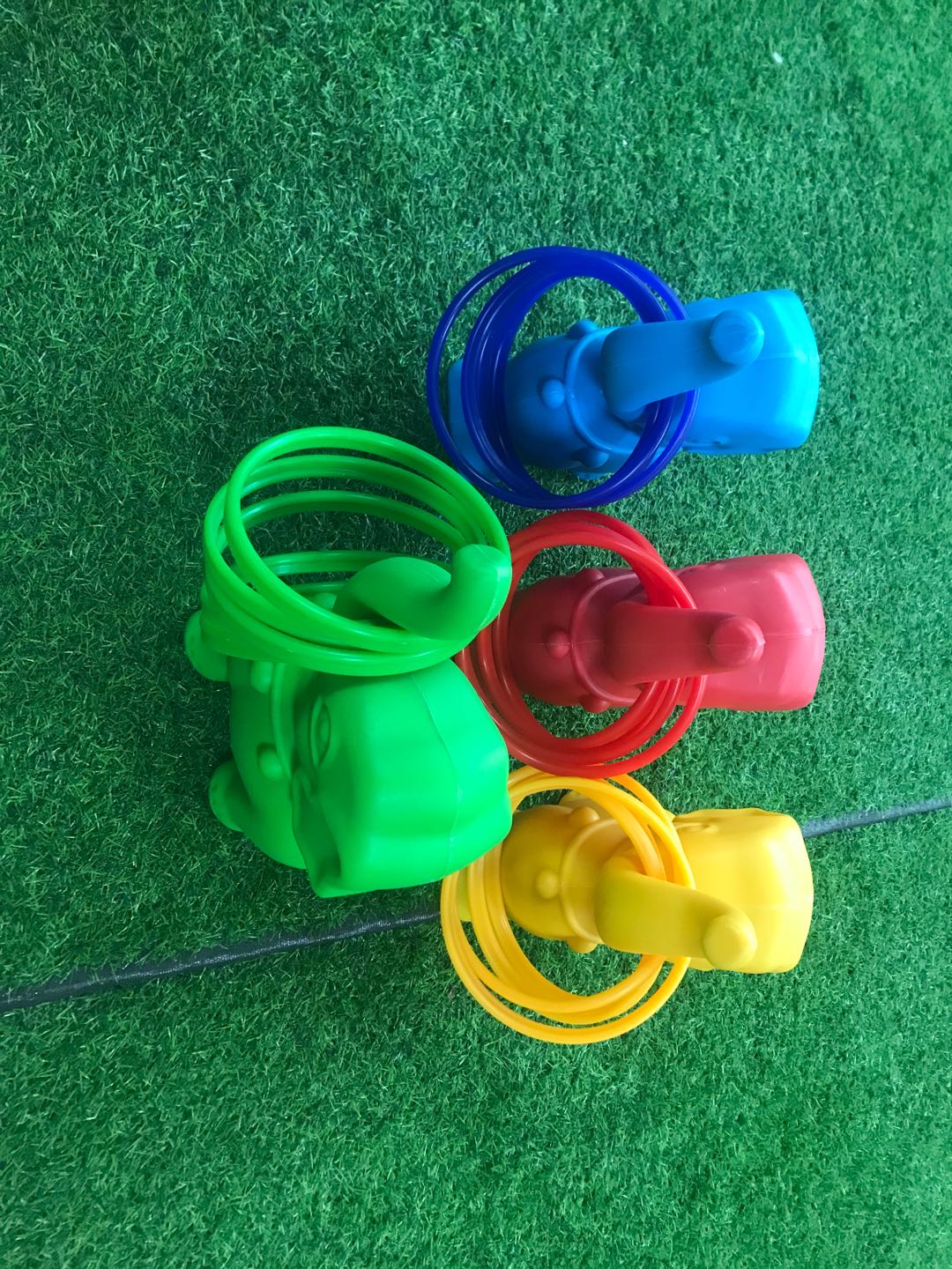 Elephant rings in multiple colors are available as children's toys Specification image
