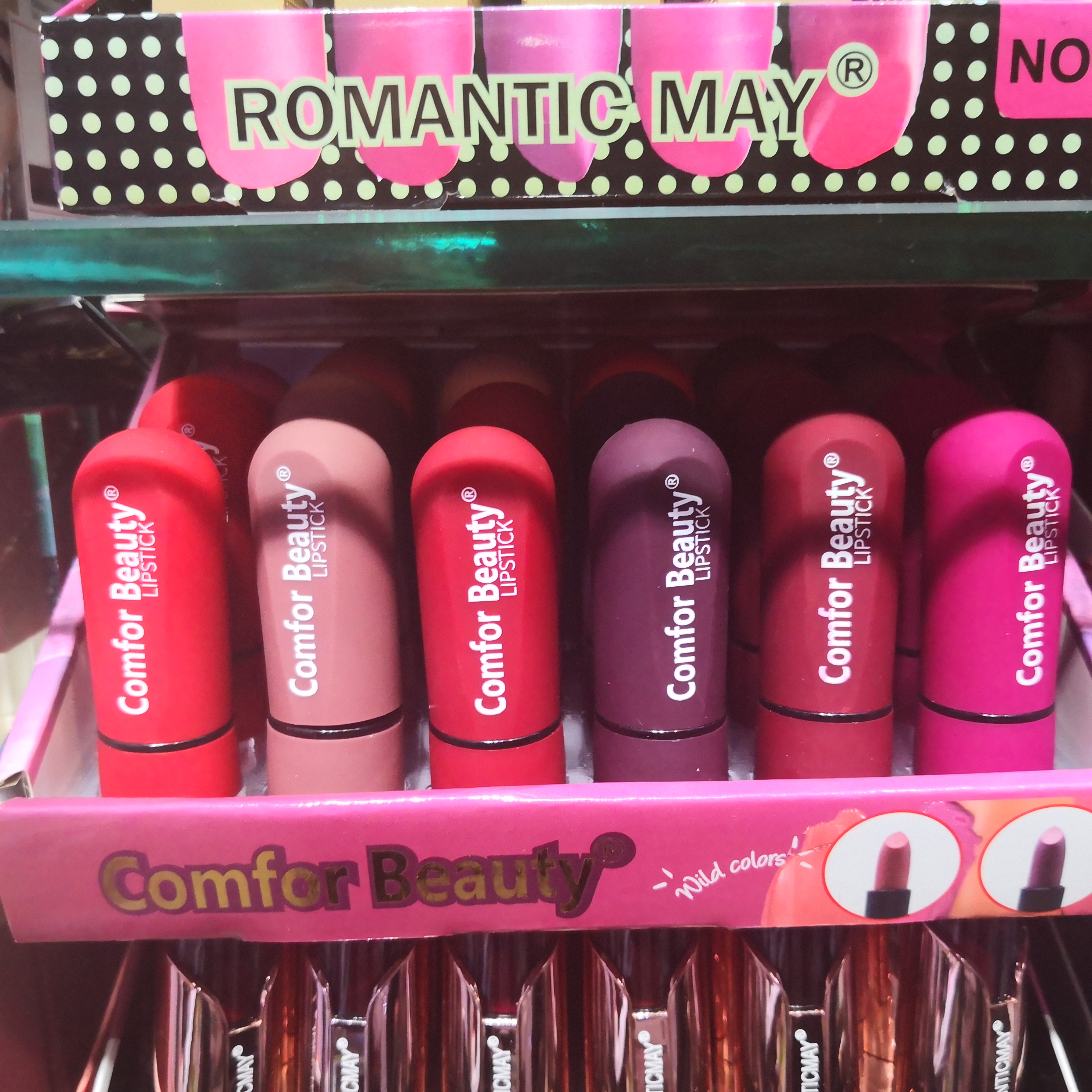 保湿滋润靓丽学生唇膏口红厂家直销唇部彩妆