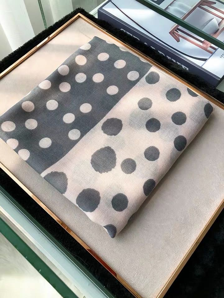 Moda versátil estilo casual bufanda de dos colores punto de onda para mantener caliente el invierno