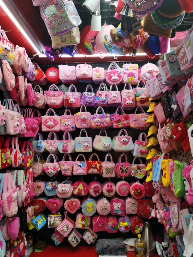 Wai Ku plush toy bag describe pic - 1