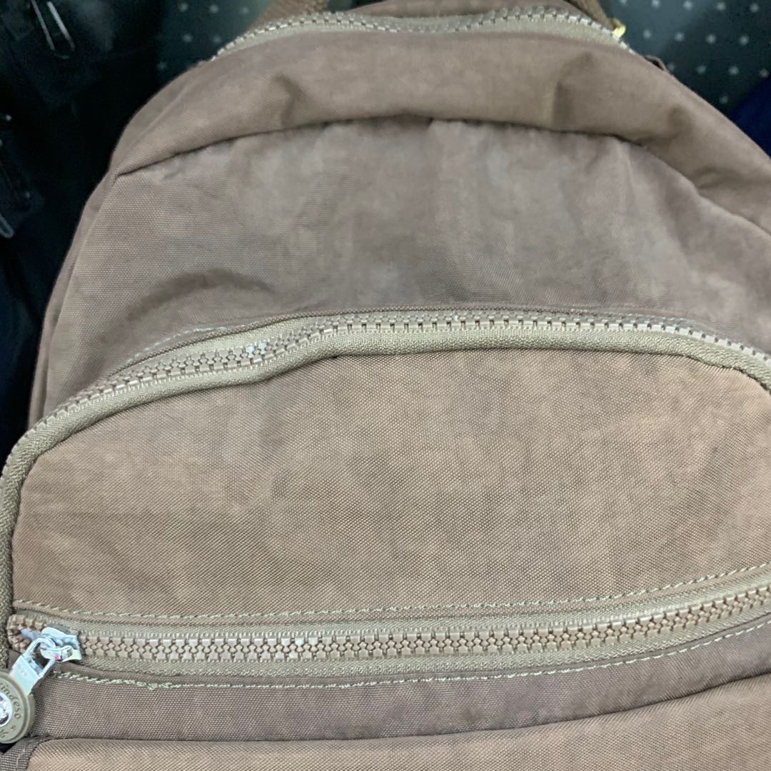 美迪莎8556高年级儿童轻便减负防水轻盈面料校园双肩背包细节图