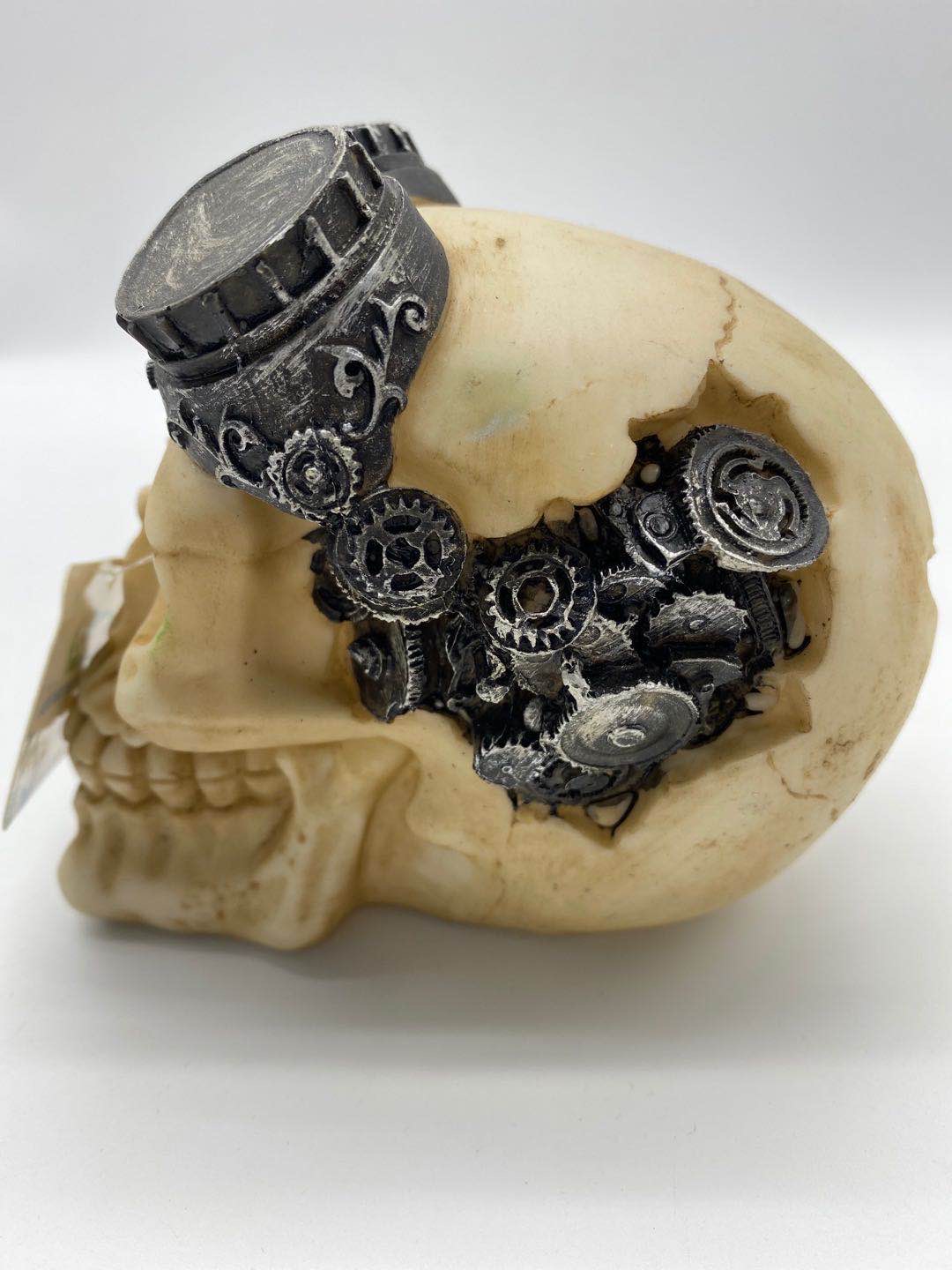 Cute kid aquarium products, mechanical skull fish tank ornaments