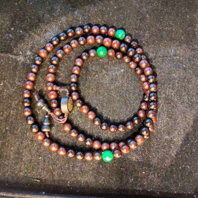 Green bead Buddhist prayer bead bracelet handicraft accessory