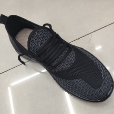新款时尚黑灰男鞋软底透气网布男士防滑运动鞋