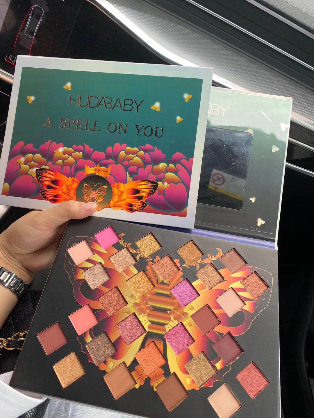 厂家直销眼影多色眼影盘眼部彩妆蝴蝶彩虹花色不飞粉眼影盘