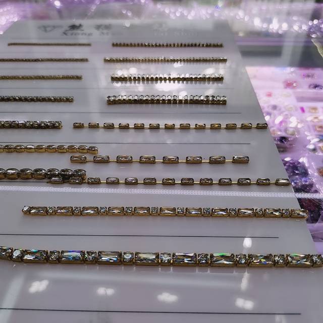 Water drop bead transparent bear flocking resin zircon claw chain jewelry accessories, clothing accessories, pendants, fabric decoration fine products details Picture