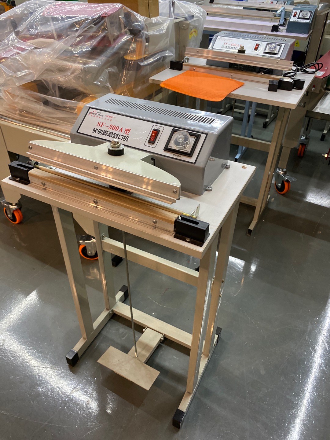 日欧  SF-300A型  快速脚踏封口机细节图