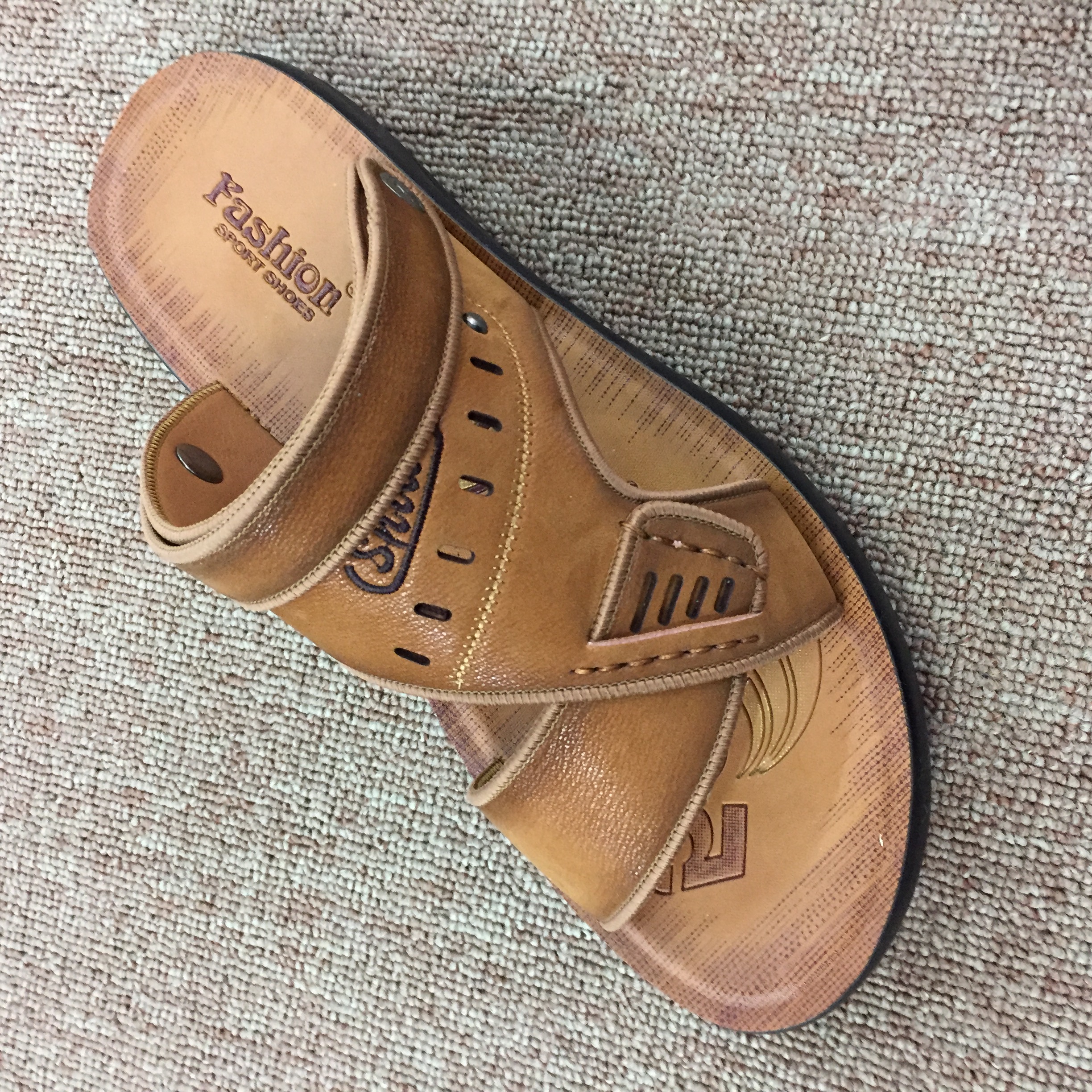 2020 New Explosive Casual Shoes Sandals Fashion Shoes High-Grade Fashion Shoes All Match Non-Slip Men's Shoes