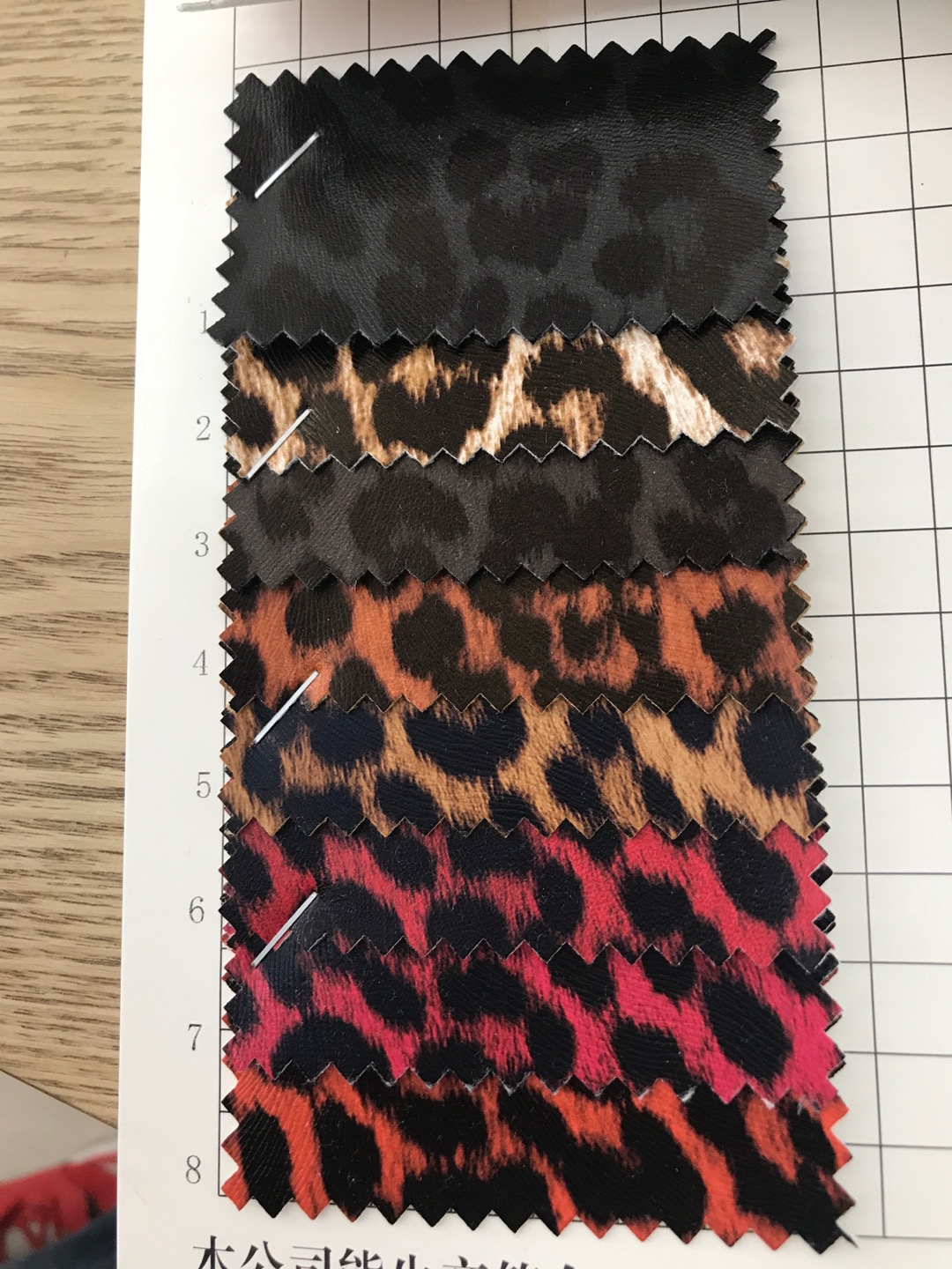Manufacturers direct sales of new PU Jinqianbao spot high school low-grade luggage sofa shoe material fabric details Picture