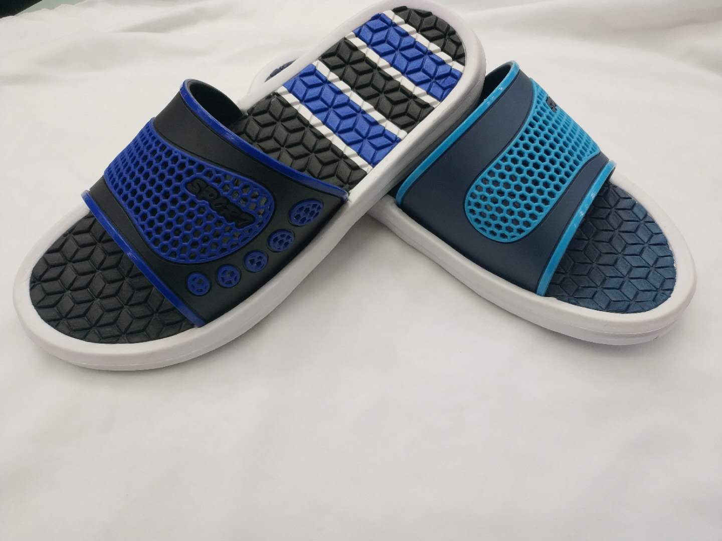 42981-1 dot sandals details Picture