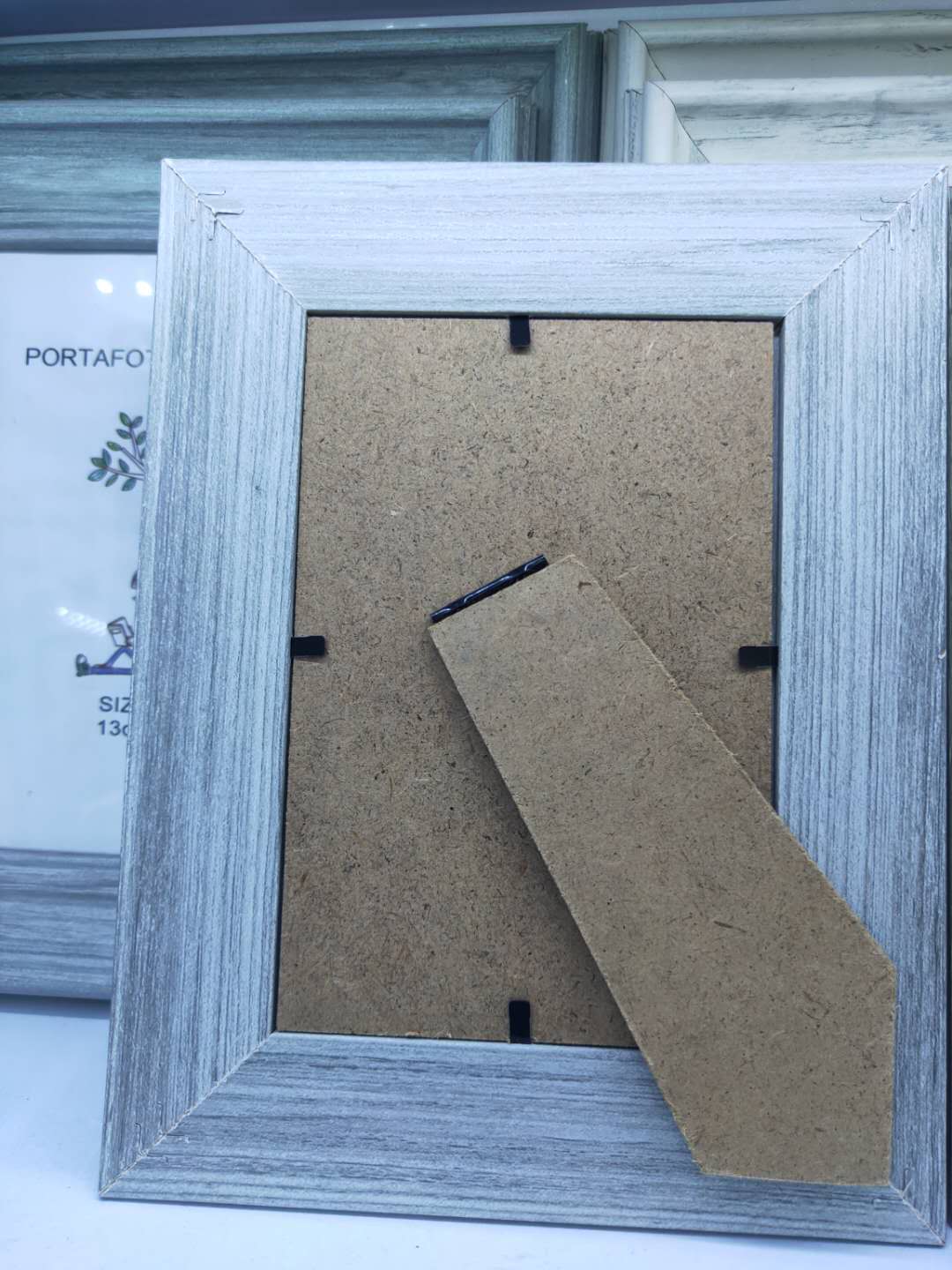 创意北欧ins6寸7寸木质相框摆台宜家简约现代摆件装饰画相框细节图