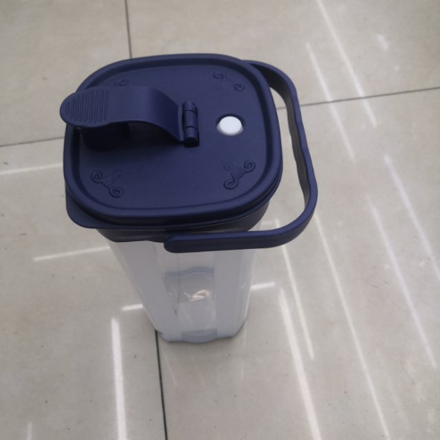Square flat lid buckle plastic cups, gift cups, environmentally friendly and high-temperature resistant plastic cups