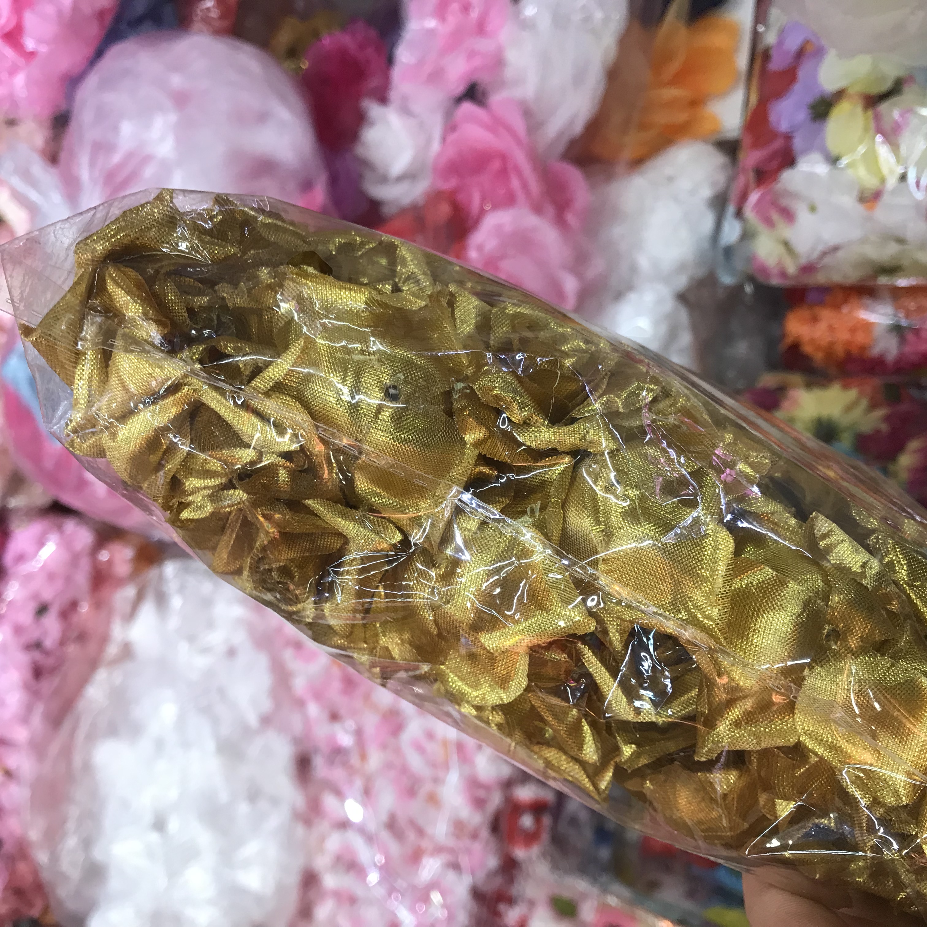New creative bouquets of golden artificial flowers, diy rose flower heads, bouquets, garlands, mini decorative small flowers, 6cm Specification image