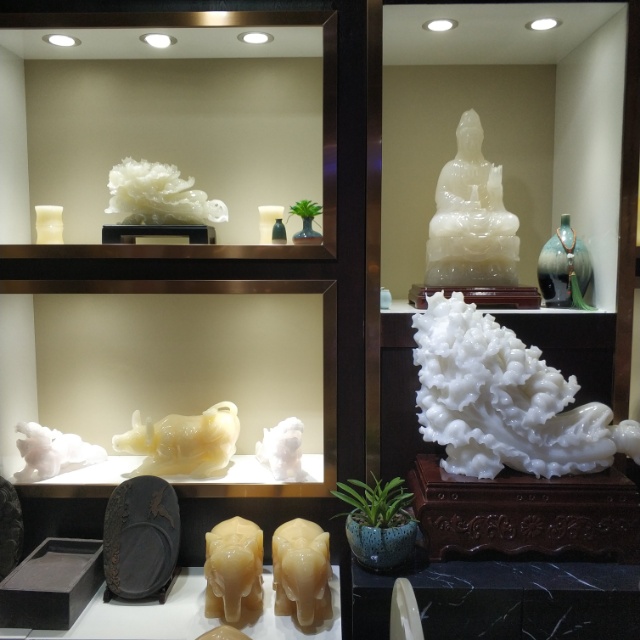 Yupo Xiang Jewelry describe pic - 1