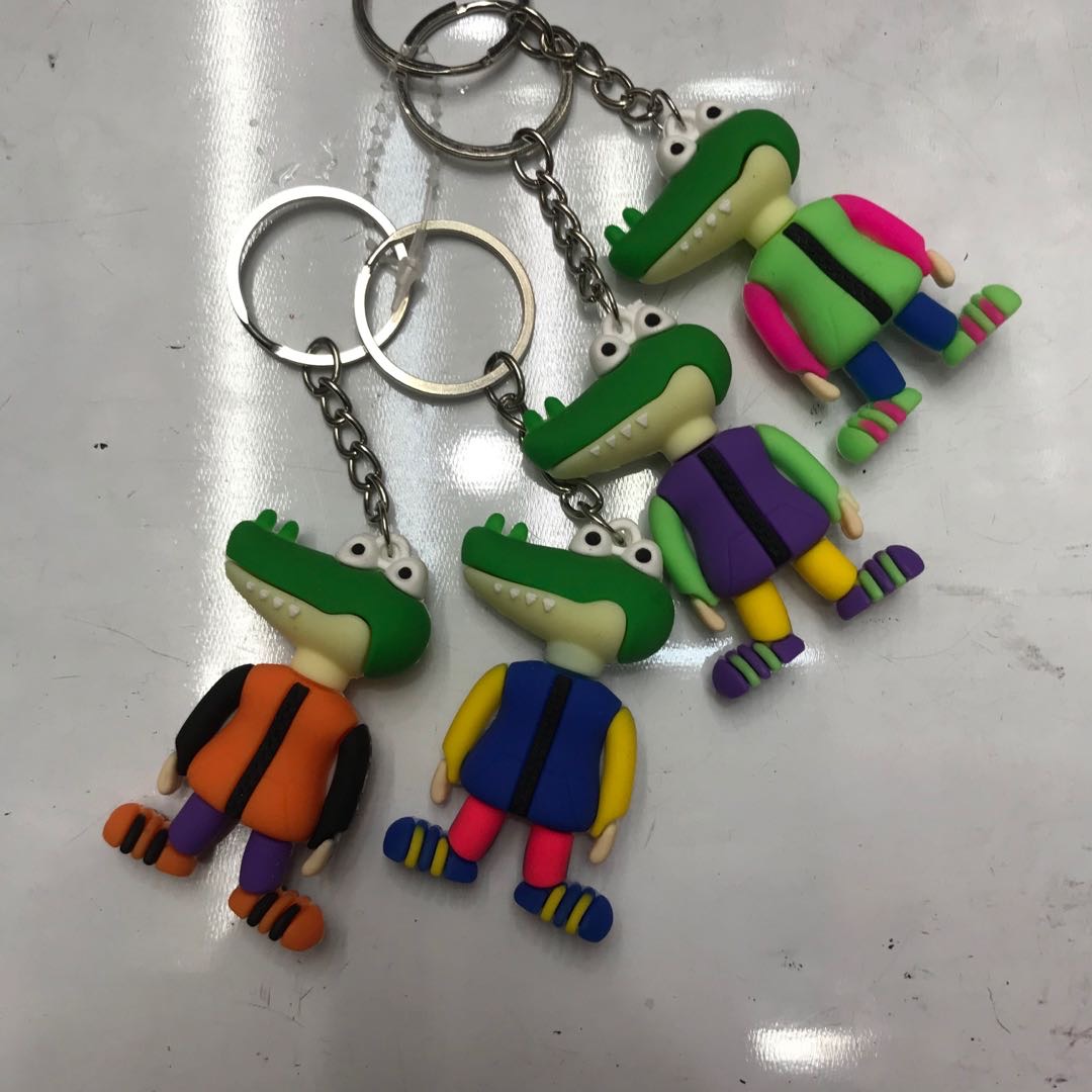 Personality cartoon crocodile key chain pendant cute men's and women's bags hanging decoration car key chain creative
