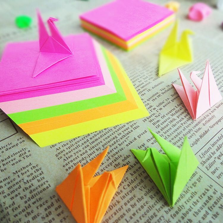 Factory direct sales of fluorescent scented origami, hot sales, wholesale of children's handmade origami details Picture