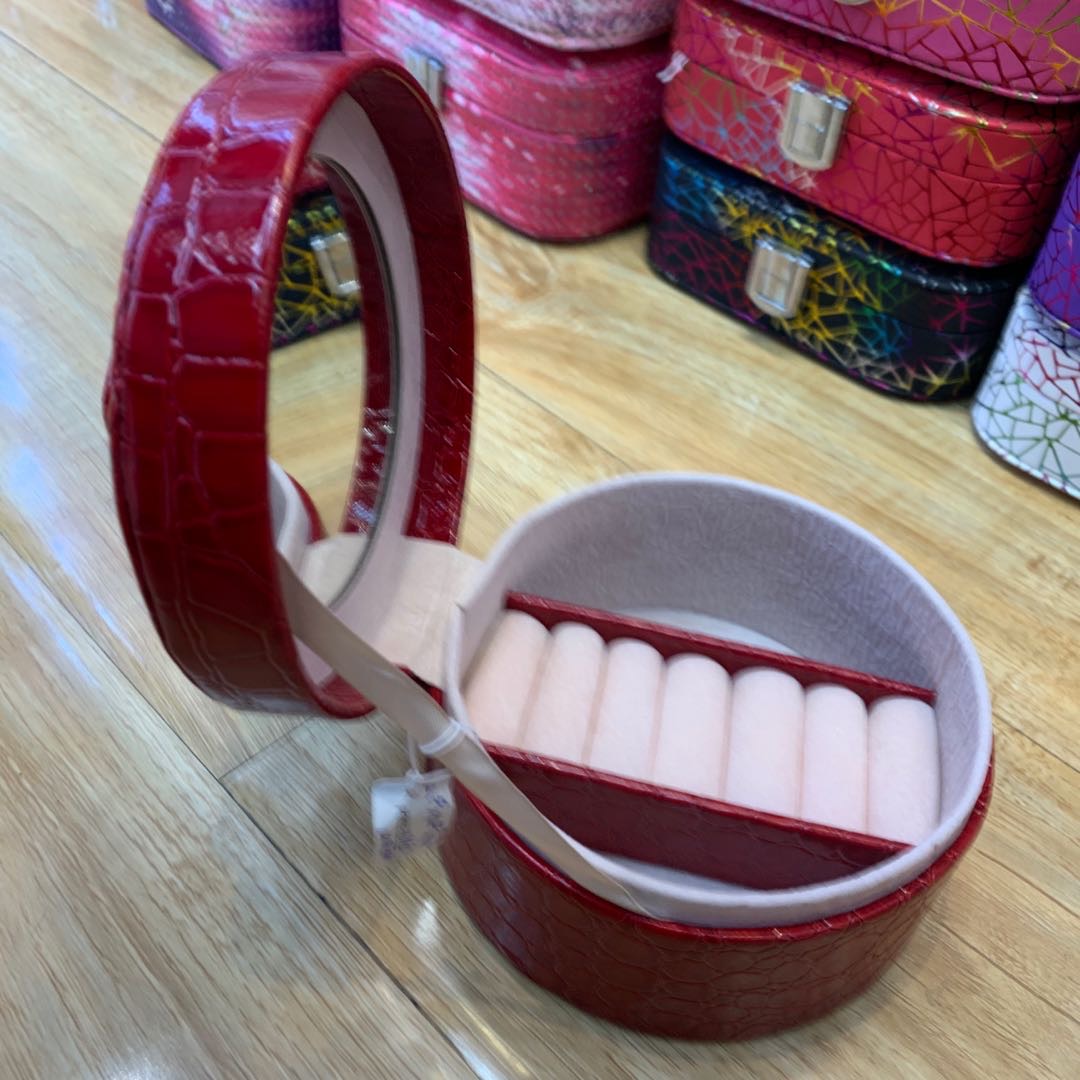 亮皮质多功能化妆包首饰包便携小包包产品图