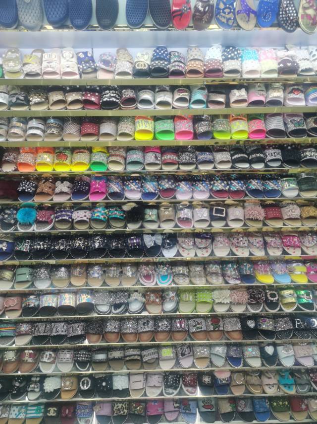 Juanjuan Shoe Industry describe pic - 1
