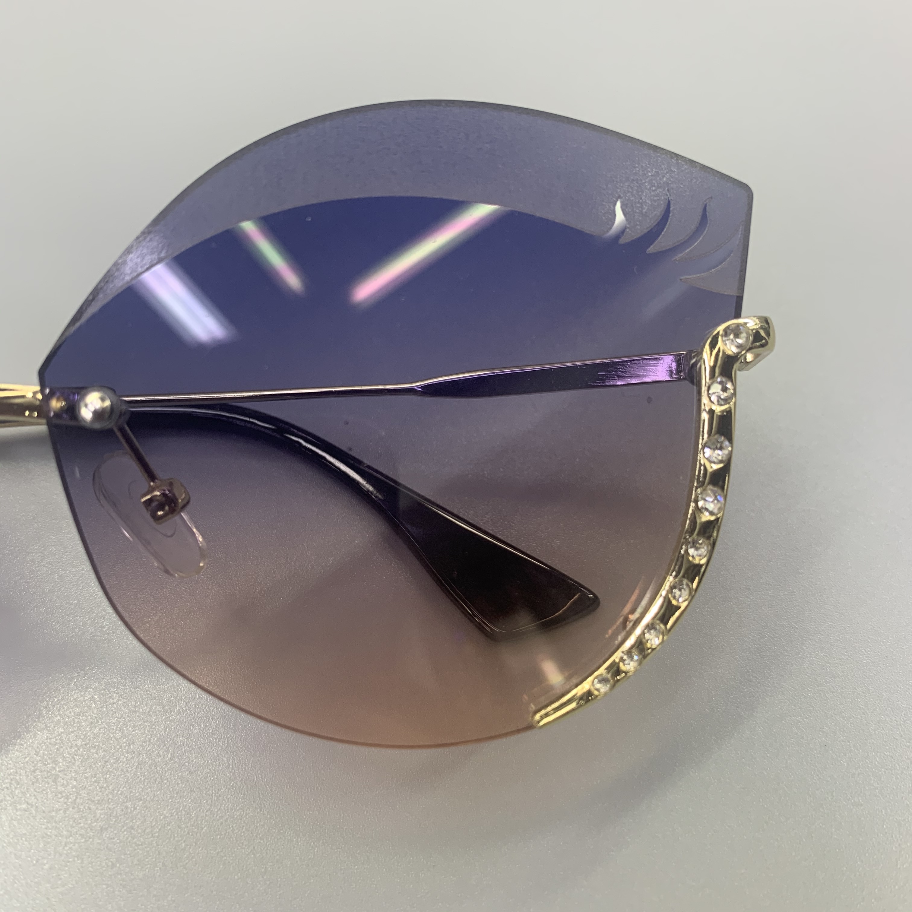Light, fashionable and retro sunglasses, big face slimming, Korean-style trendy driving glasses specially designed for driving details Picture