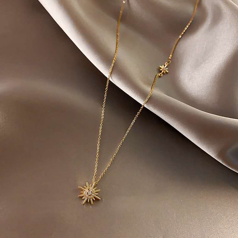The octagonal star-shaped collarbone chain is a niche and unique design necklace with a cold style details Picture