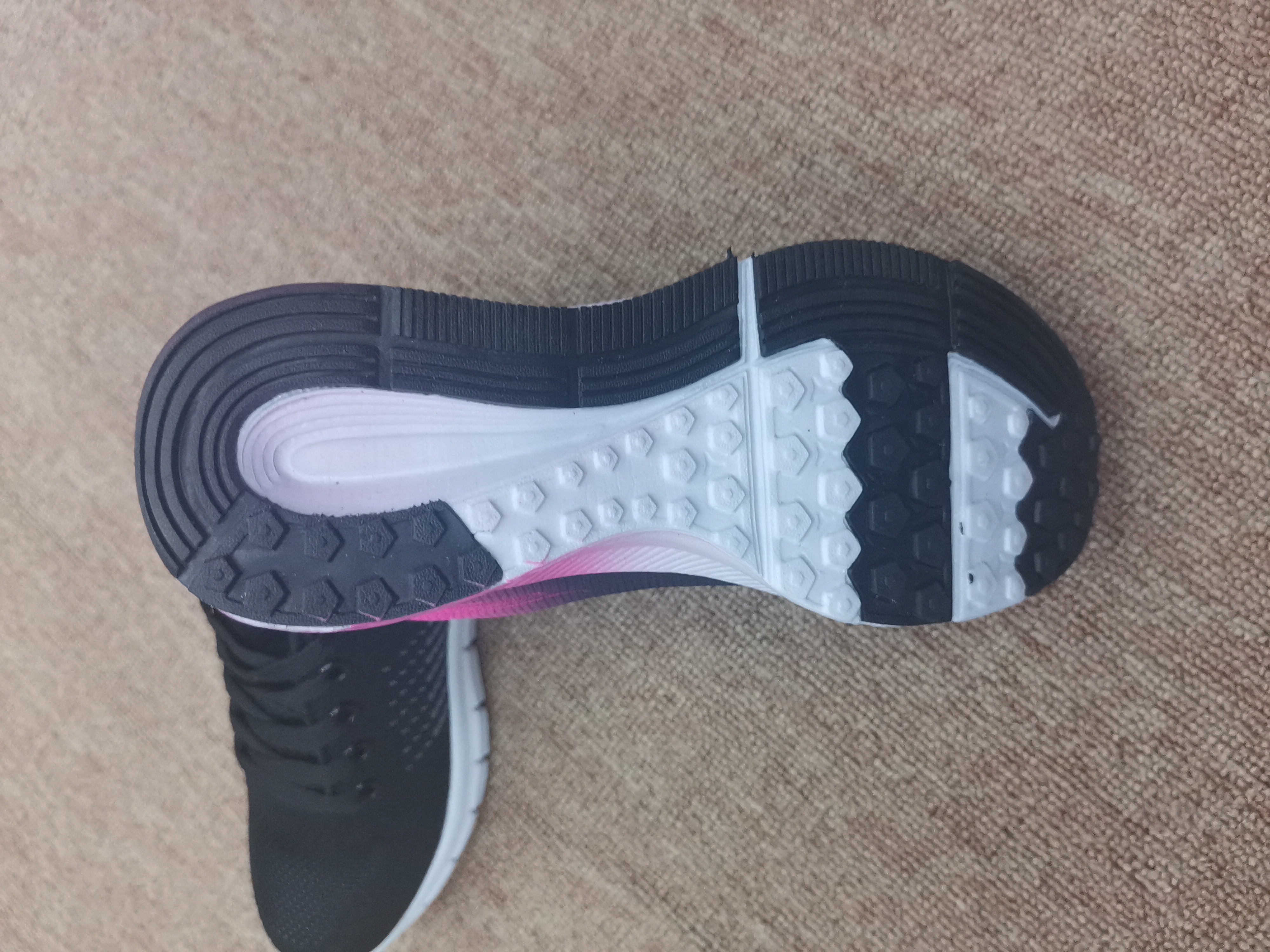 RS-8811锐森鞋业2020新款女士休闲运动鞋细节图