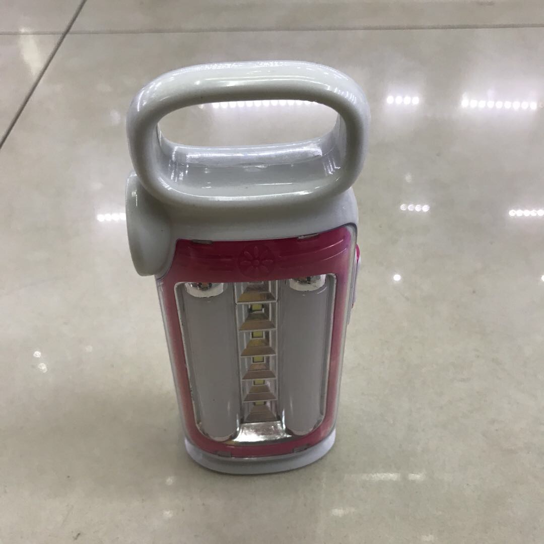 手电筒照明设备白粉色实用户外郊游可用