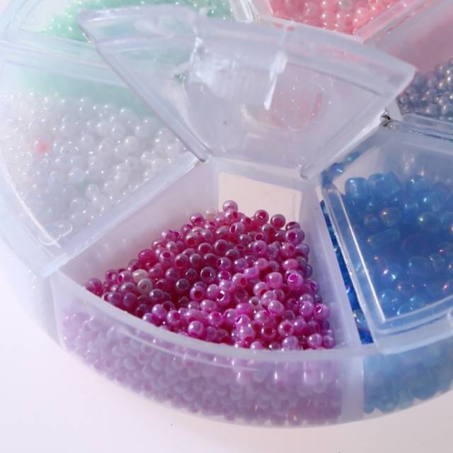 手工DIY珠子小五金圆六6格收纳盒批发销售产品图