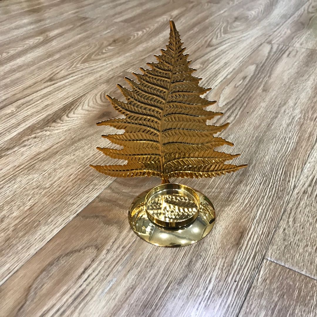Nordic creative leaf candlestick decoration and display