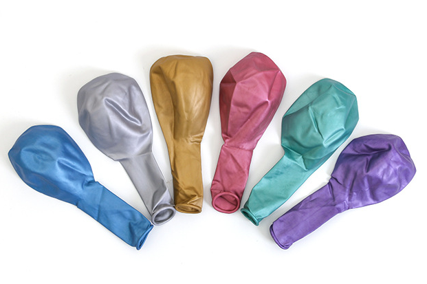 12寸金属气球生日派对装饰乳胶气球婚庆批发厂家