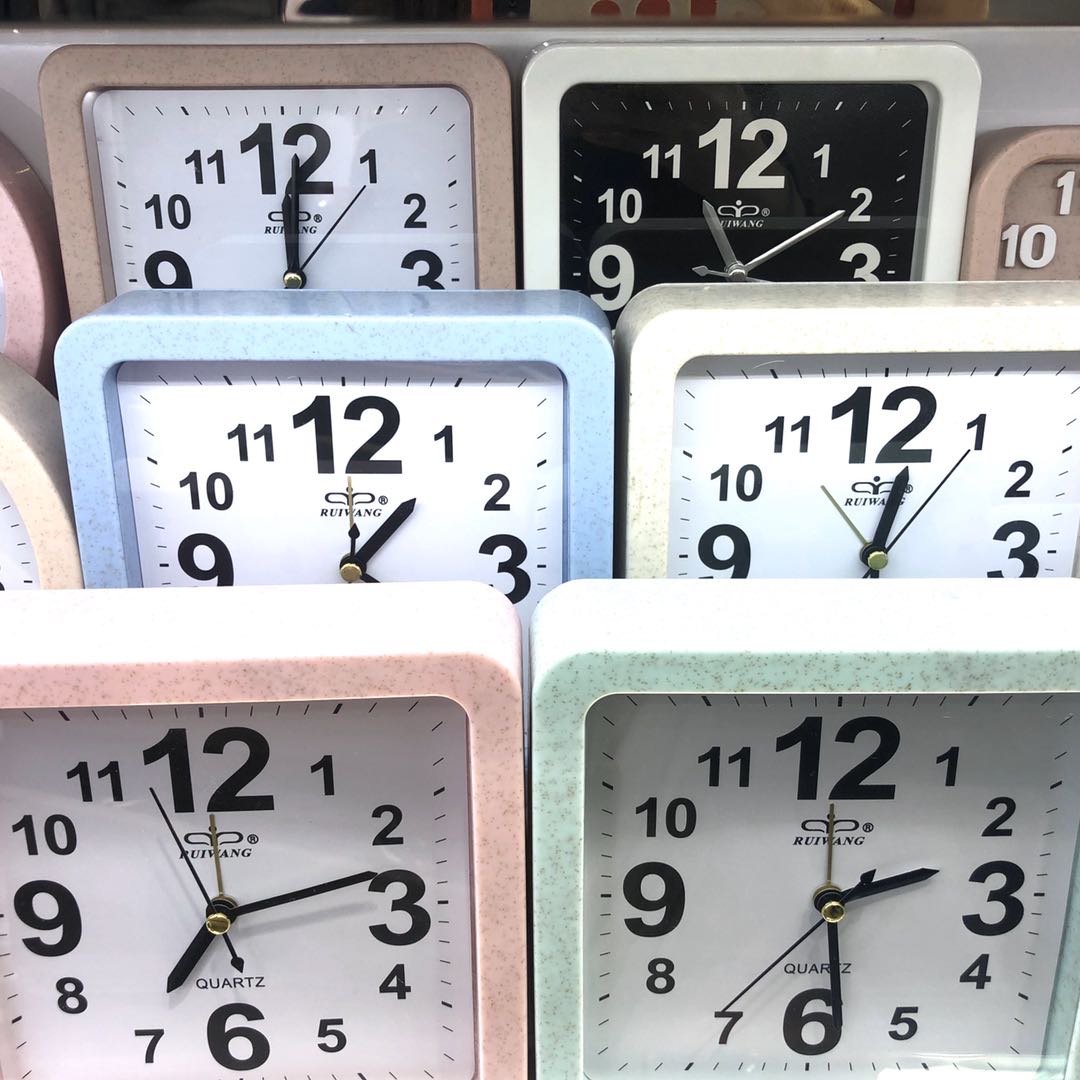 Square straw alarm clock mechanical loud alarm clock Creative personality students with lazy clock simple get up children thumbnail