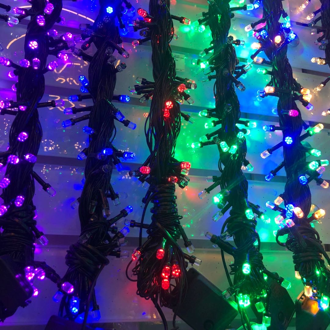 圣诞树装饰灯具灯珠彩球灯帘多彩装饰灯串圣诞灯串图