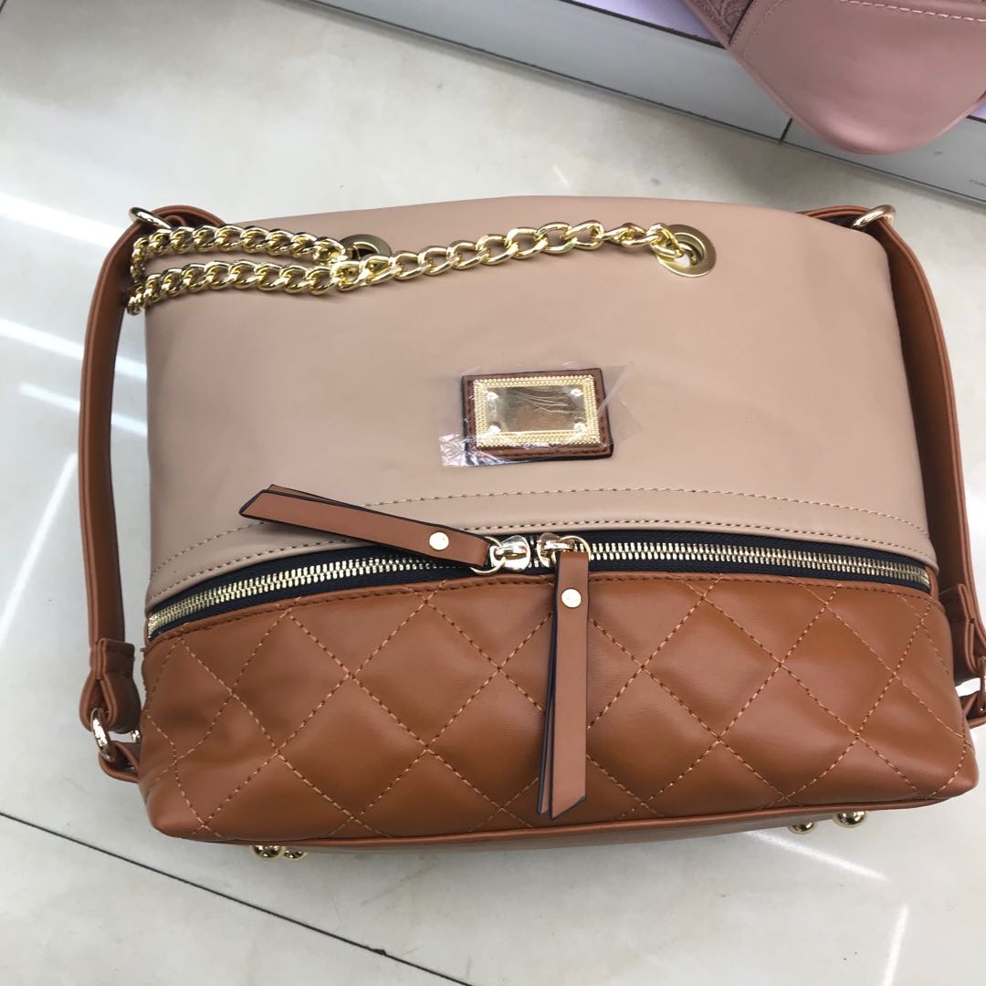 潮流时尚铁链拼接女包