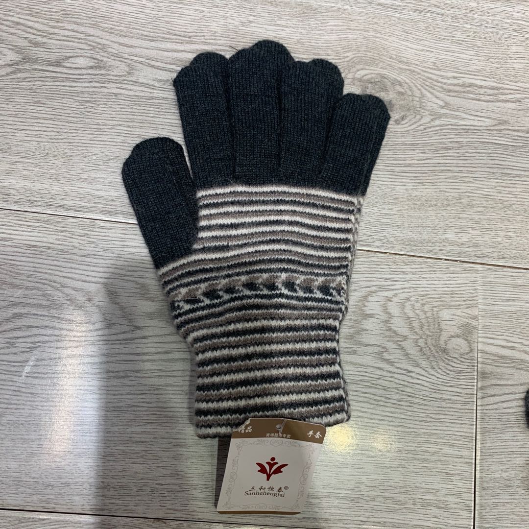 Sanhe Hengtai winter cold-proof striped gloves, wool gloves, full-finger gloves, snow warm knitted gloves, starting from 420 yuan per box, mixed colors