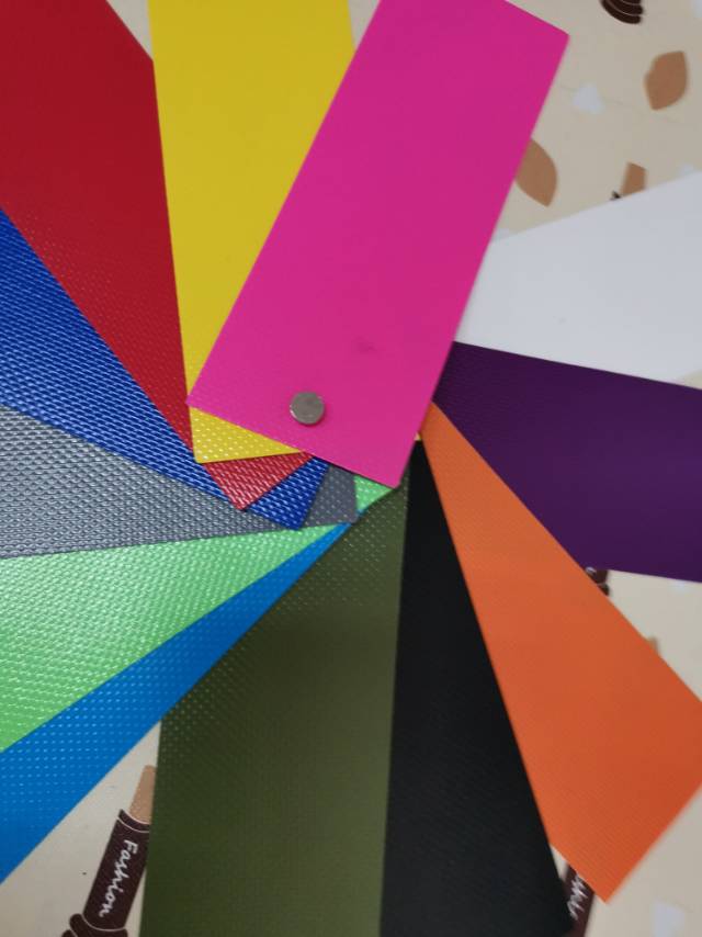 网红PVC夹网高中低档大量现货箱包沙发鞋面辅料细节图