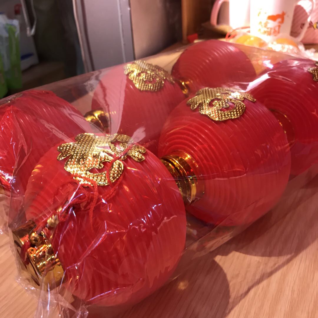 圆灯笼塑料材质印有金色福字悬挂手提皆可产品图